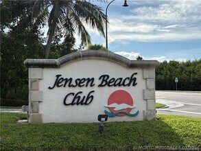 Building Photo - 4492 NE Ocean Blvd