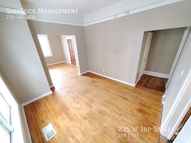 Building Photo - 825 W 3rd St