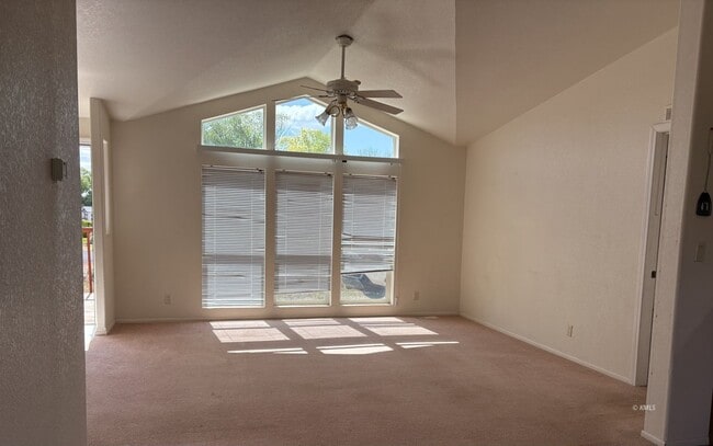 Building Photo - 1374 S Ford Dr
