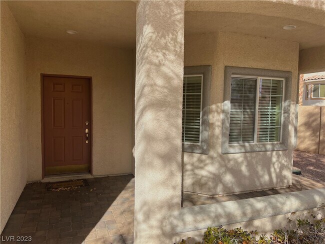 Foto del edificio - 11224 Gibbs Hill Ave