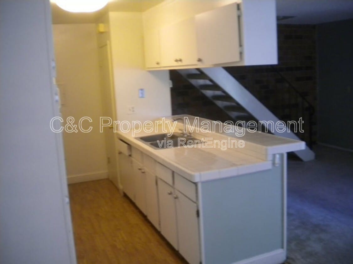 Building Photo - 5496 Judith St
