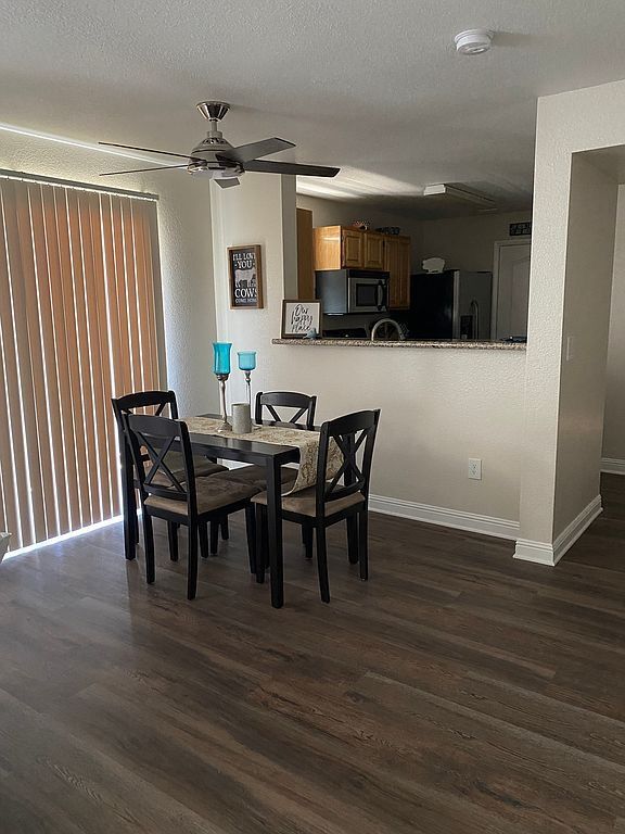 Dining Room - 5055 W Hacienda Ave