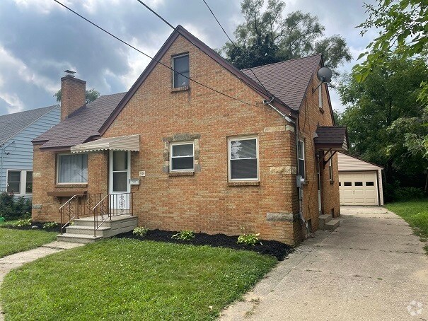 Garfield Park Apartments for Rent with High Ceilings - Grand Rapids, MI ... - Penthouses In Grand Rapids Mi With High Ceilings