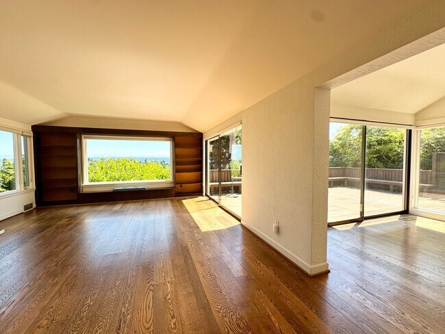 Foto del edificio - Hawthorne Hills Home