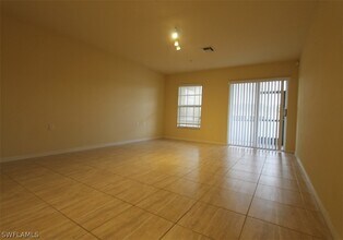Building Photo - 9051 Gervais Cir