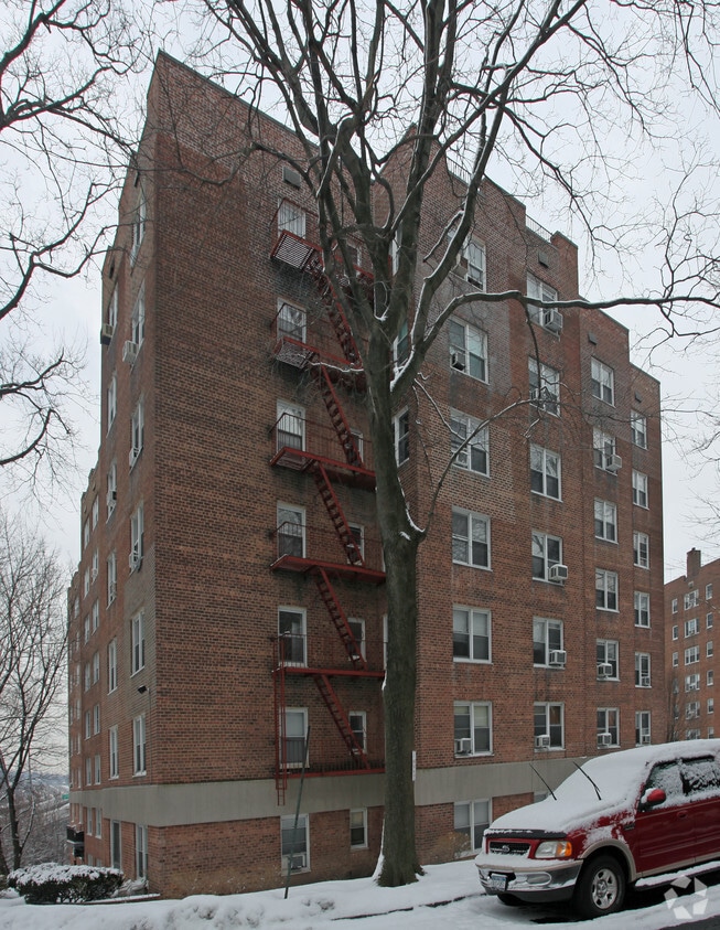 280 Collins Ave, Mount Vernon, NY 10552 Apartments in Mount Vernon