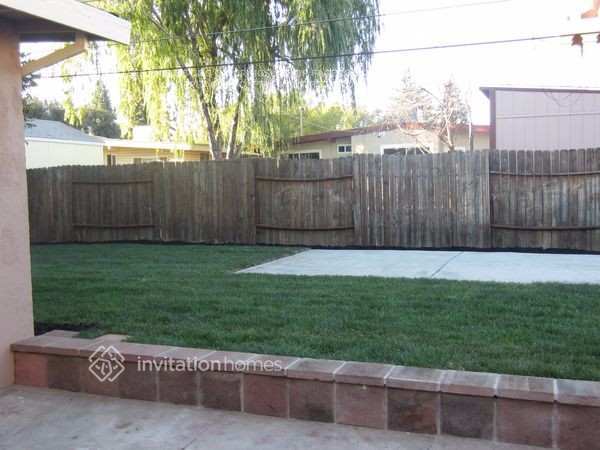 Building Photo - 316 Grape St