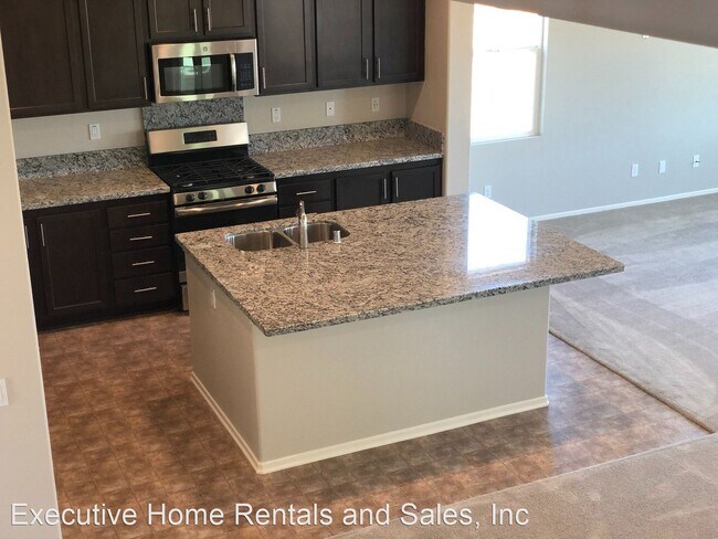 Building Photo - 24716 Coldwater Canyon Trail