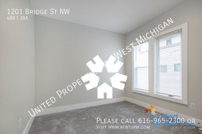 Building Photo - 1201 Bridge St NW