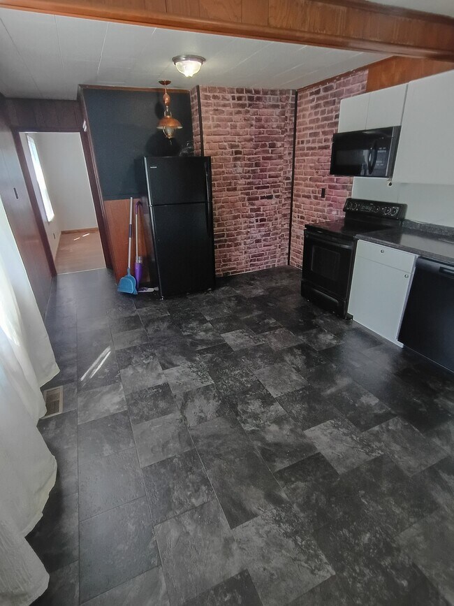 Foto del edificio - 1402 N Main Ave