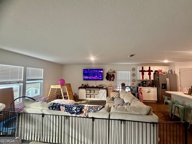 Foto del edificio - 90 Landing Blvd