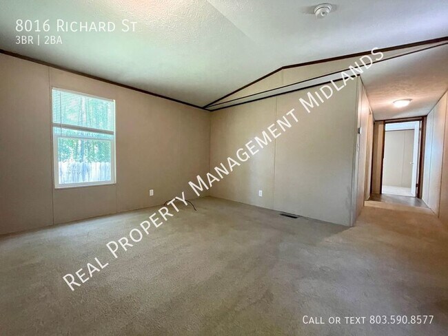 Building Photo - Updated Mobile Home in SE Columbia! Apply ...