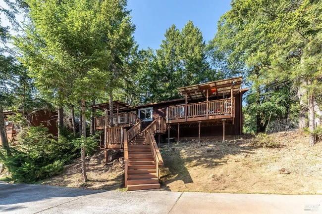 Building Photo - 1608 Daphne Dr