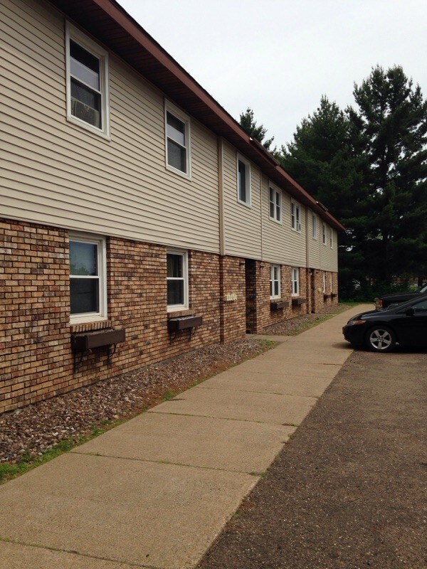 Primary Photo - 715 Terrill Rd
