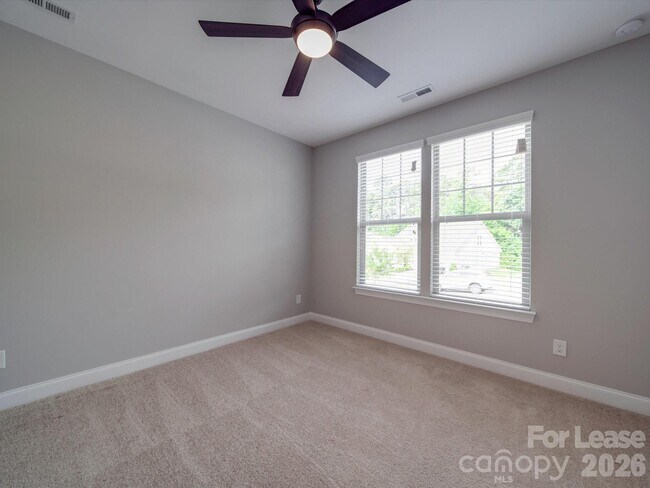 Foto del edificio - 14021 Goldenrod Trace Rd