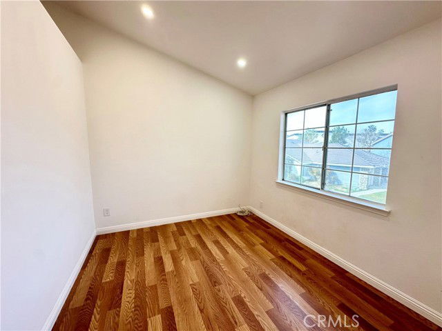 Foto del edificio - 45202 Pickford Ave