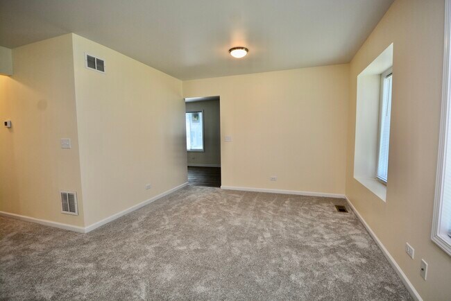 Building Photo - 1776 Brookdale Rd