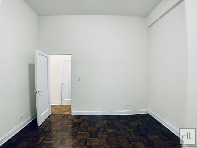 Building Photo - EAST 35 STREET