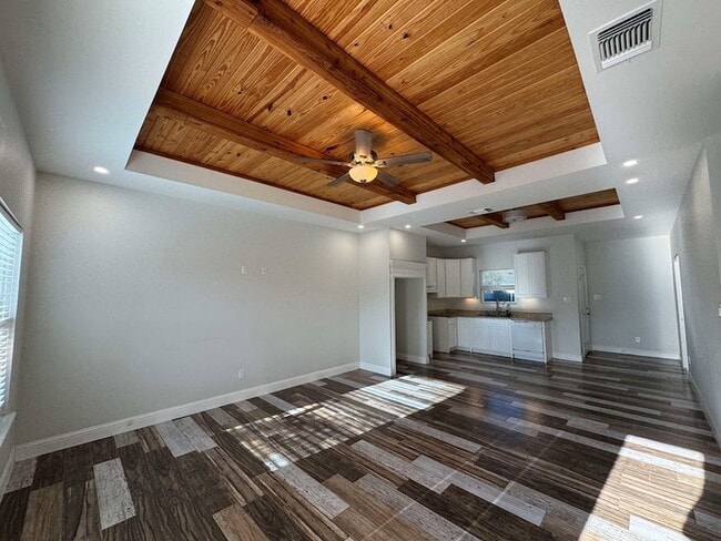Building Photo - 4122 Dalia St