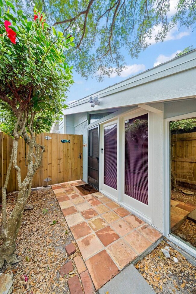 Foto del edificio - 408 Harrison Ave