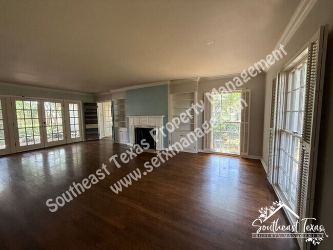 Foto del edificio - 2465 Gladys St
