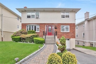 Building Photo - 146 Mansion Ave