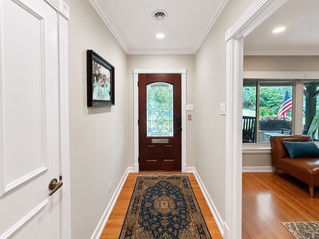 Foto del edificio - Luxury Terrell Hills Lease with 2025 Remodel, New Salt-Chlorinated Pool & Outdoor Living!  Beauti...