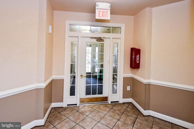 Foto del edificio - 15616 Everglade Ln