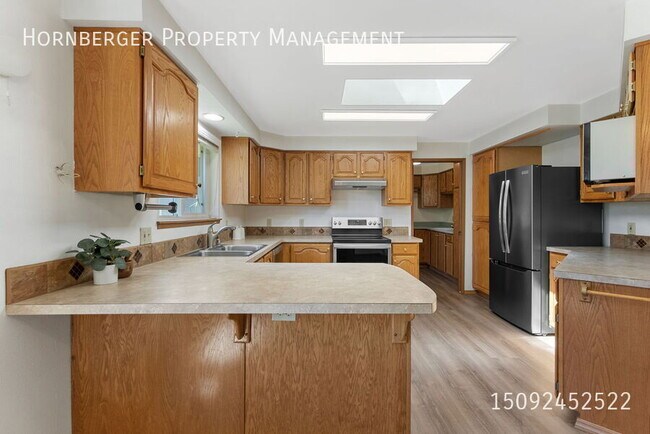 Foto del edificio - 4610 W S Oval Rd