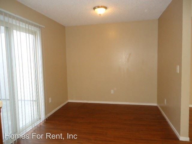 Building Photo - 310 Pearson Dr