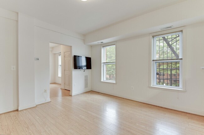 Foto del edificio - 1340 Fairmont St NW