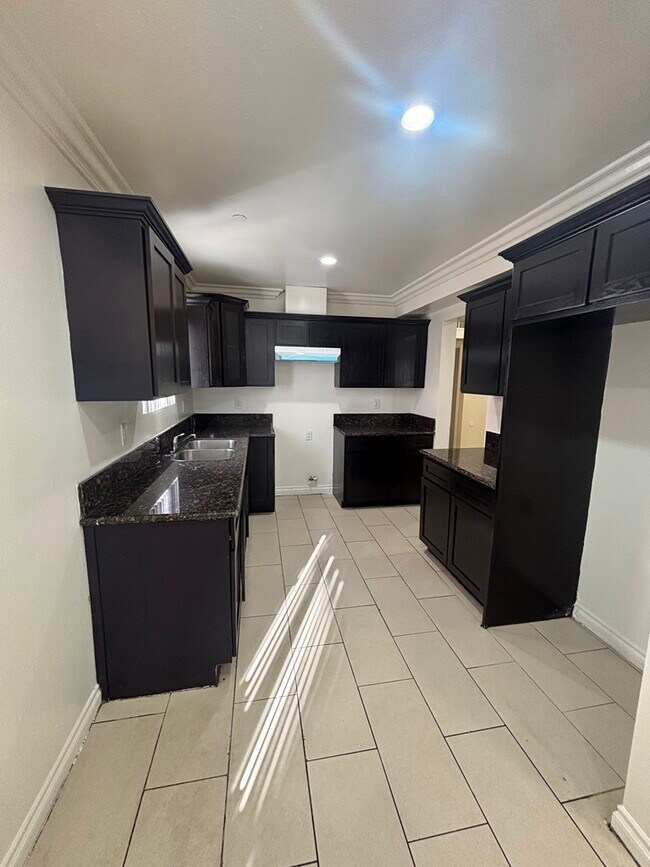 Foto del edificio - 156 E 67th St