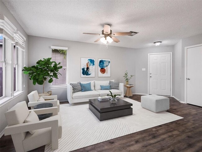 Building Photo - 1411 Hollow Tree Blvd