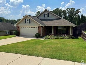 Building Photo - 105 Oak Shade Dr