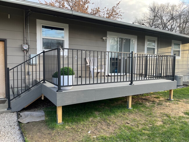 Building Photo - 1607 Cook Ave