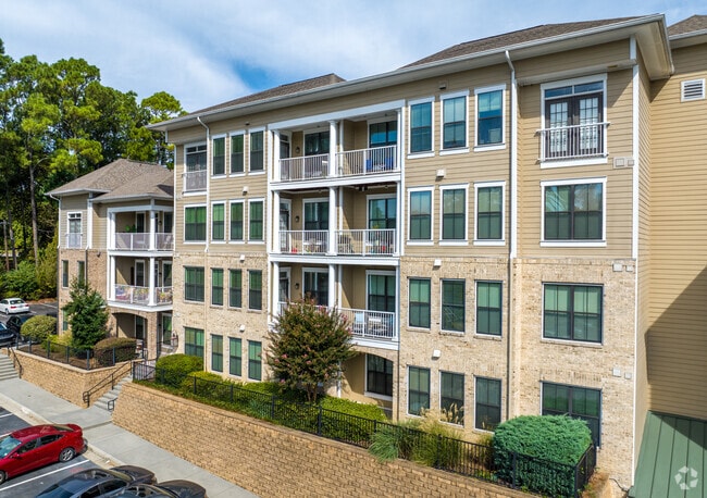 Building Photo - Eleven 85 Apartments