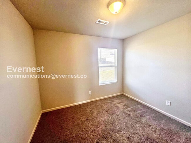 Building Photo - 3048 Emerald Pk Trl