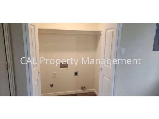 Foto del edificio - Quaint Home for rent in Greenfield