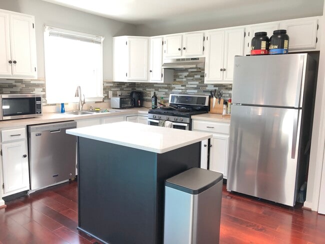 Building Photo - 5856 Watermark Cir