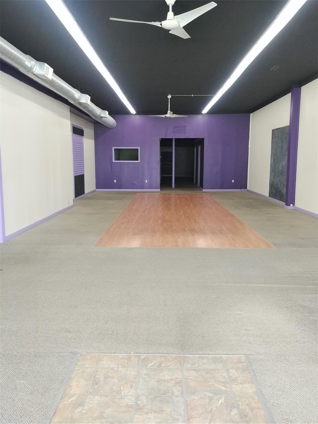 30 E Railroad St Unit 6, Sandwich, IL 60548 Room for Rent in Sandwich