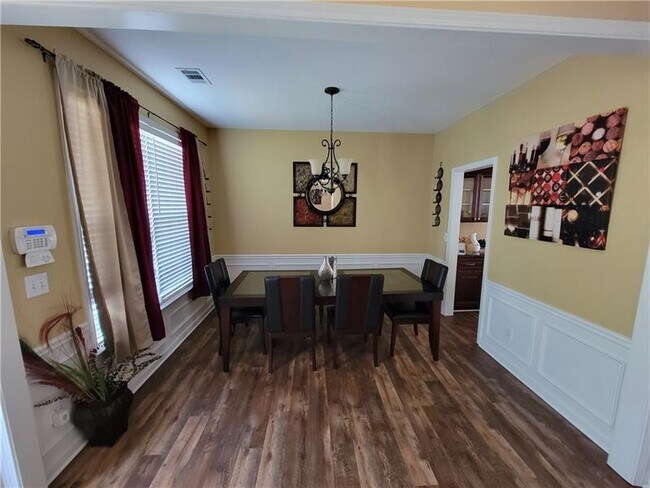 Building Photo - 4393 Sugar Maple Dr NW