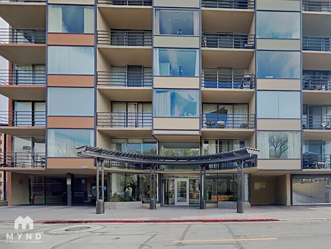 Building Photo - 280 Island Ave