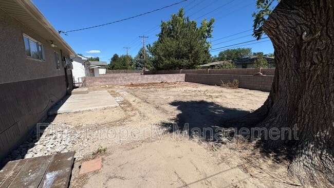 Building Photo - 612 Alpine Ave