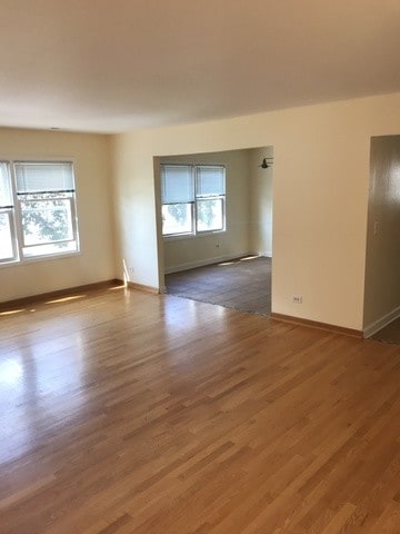 Building Photo - 2031 Parkside Dr