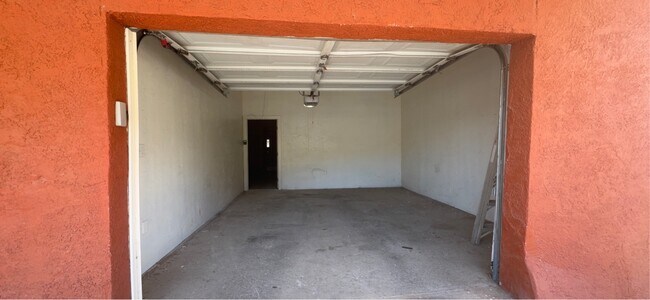 Foto del edificio - 109 N Pinal Ave