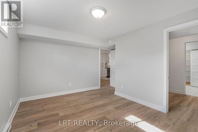 Building Photo - 976 Katia St.