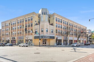 Building Photo - 1645 W School St