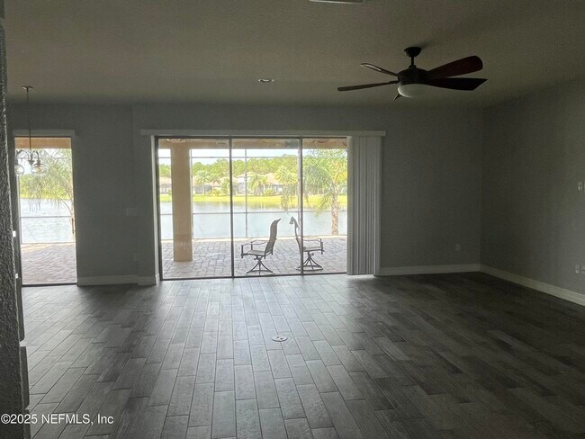Building Photo - 538 Los Caminos Street