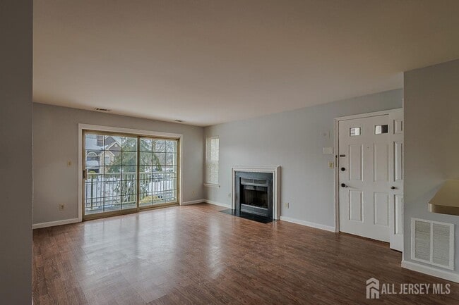 Building Photo - 236 Blew Ct