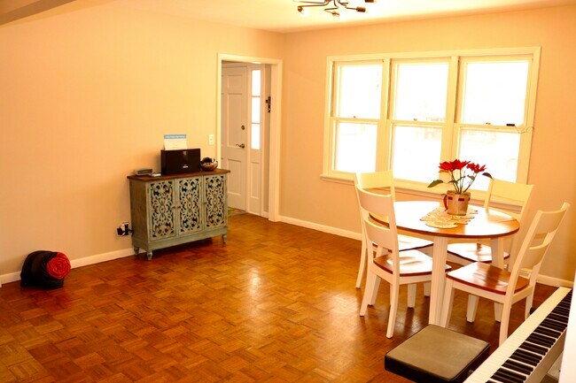 Foto del edificio - 2203 S Montclair Ave